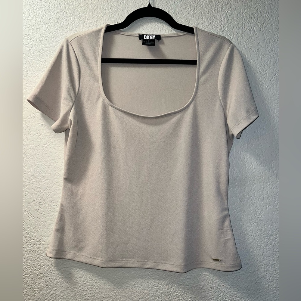 DKNY Cream Fitted Short Sleeve T-Shirt